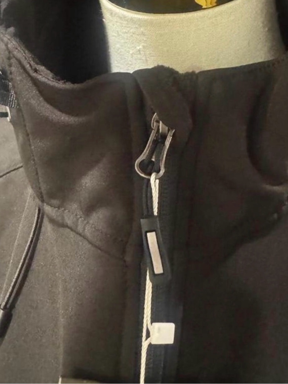 Outdoor Ventures Women's Softshell Jacket - Picture 4 of 8